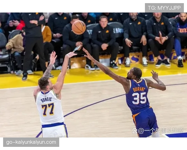 独行侠逆转太阳，东契奇高强度跑动下仍砍下三双